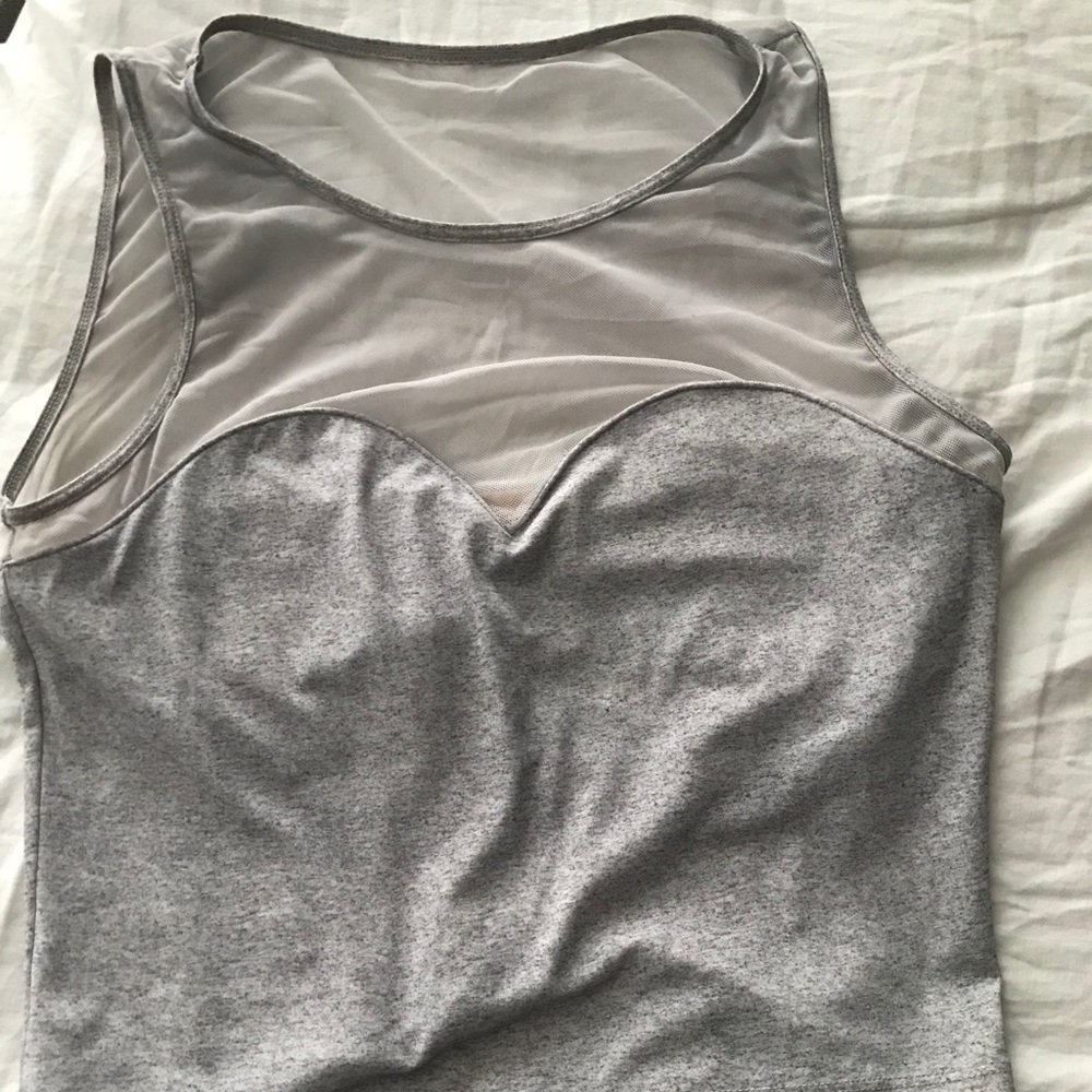 KJ heather grey netted sweetheart top!